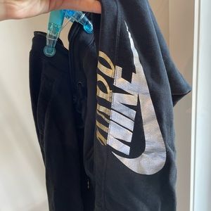 Nike - Black Sweatpants - Size Medium